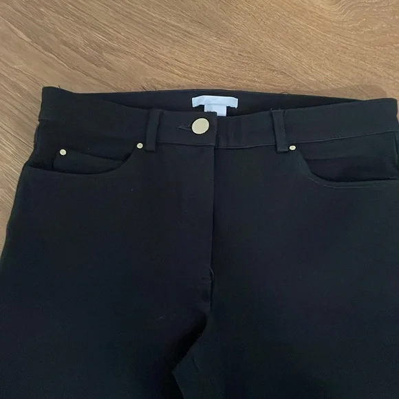H&M Women's 6 Classic Black Skinny Denim Pants- Straight Leg - Picture 2 of 7